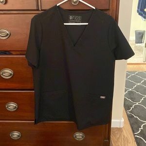 Figs Casma 3 pocket top